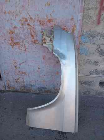 Продаю левое крыло на волгу 31105 Донецк