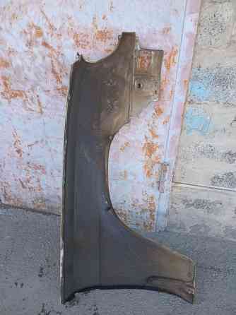 Продаю левое крыло на волгу 31105 Донецк