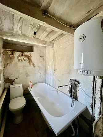 Продается небольшой дом с приватизированным земельным участком. Мариуполь