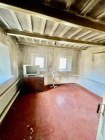 Продается небольшой дом с приватизированным земельным участком. Мариуполь