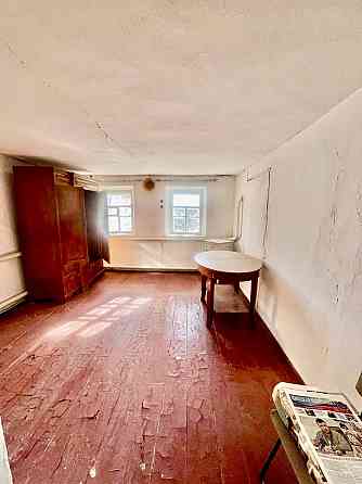 Продается небольшой дом с приватизированным земельным участком. Мариуполь