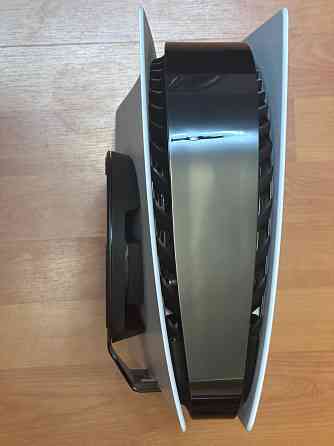 Продаю игровую приставку Донецк