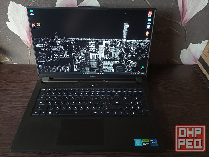 Игровой ноутбук GIGABYTE AORUS 17H вхf Донецк - изображение 1