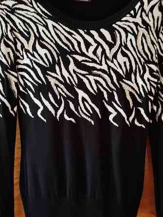 Трикотажный джемпер женский. Донецк