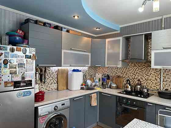 Продам 3-к. кв.,, Ворошиловский р-н, Крытый рынок, б. Школьный Донецк