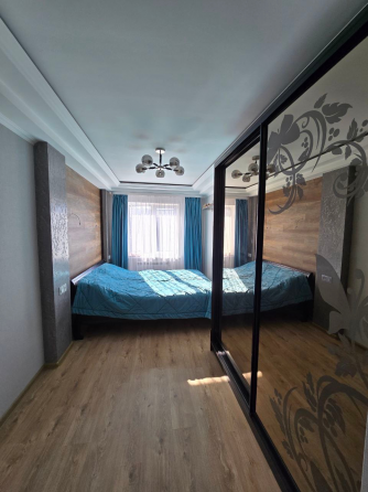 Продажа 4-х комнатной квартиры Макеевка, Горняцкий район, 55-й квартал, ул. Краснодарская, школа 62 Макеевка