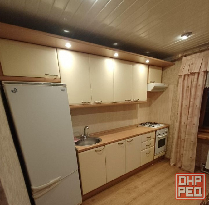 Сдается 1-комнатная квартира в Ворошиловском районе по проспекту Гурова, ресторан "Ракушка" Донецк - изображение 1