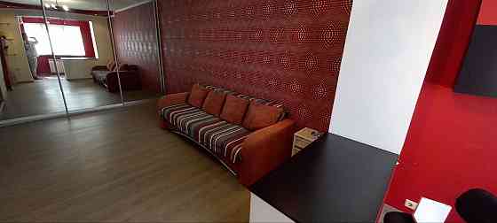 Сдам 2х.кв 23ЖМР.Центральный район ул.9авиадивизии Мариуполь