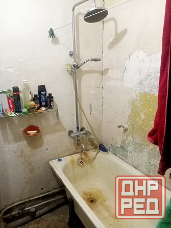 продам 4х комнатную квартиру на кв левченко Луганск - изображение 8