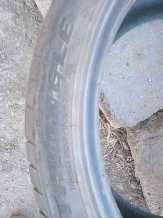 Продаю два ската 225 40 18 Донецк