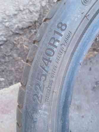 Продаю два ската 225 40 18 Донецк