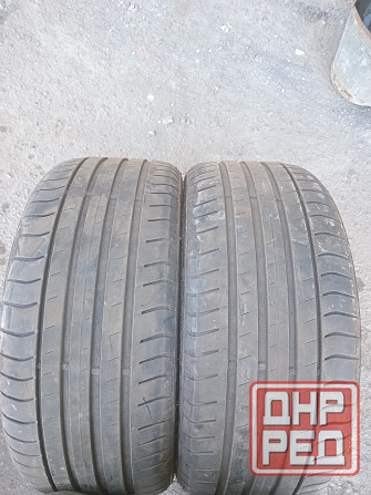 Продаю два ската 225 40 18 Донецк - изображение 1