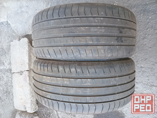 Продаю два ската 225 40 18 Донецк - изображение 2