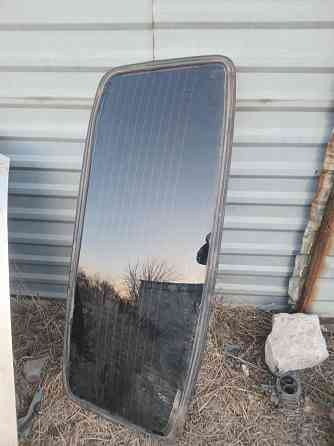 Продаю заднее стекло с обогревом на волгу Донецк