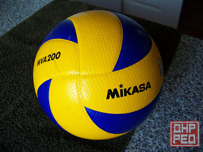Мяч волейбольный оригинальный Mikasa MVA200 Донецк - изображение 2