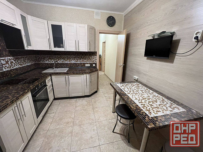 сдаётся двухкомнатная квартира в калининском Донецк - изображение 2