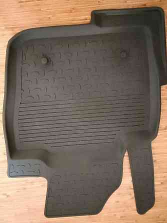 Продам коврики в салон автомобиля Донецк