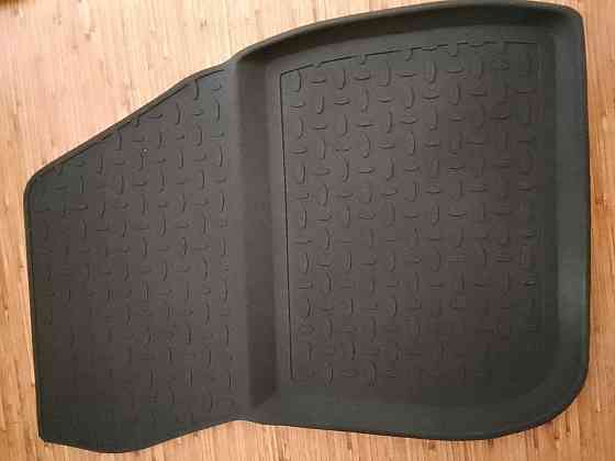 Продам коврики в салон автомобиля Донецк