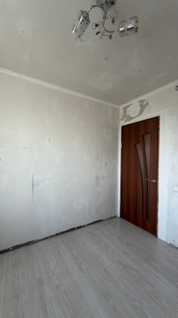 Продажа 3-х комнатной квартиры в центре г. Макеевка м-н Солнечный 28 дом Макеевка
