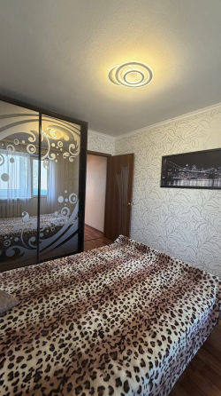 Продажа 3-х комнатной квартиры в центре г. Макеевка м-н Солнечный 28 дом Макеевка