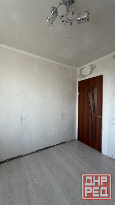 Продажа 3-х комнатной квартиры в центре г. Макеевка м-н Солнечный 28 дом Макеевка - изображение 3
