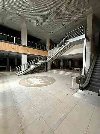 Аренда 3х Этажного Гипермаркета со Складским помещением + Большая Парковка для авто.Документы Рф ! Донецк