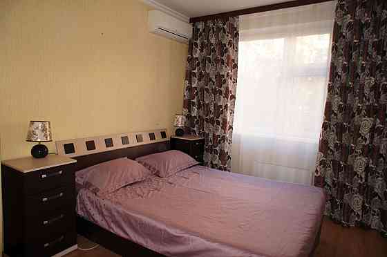 Сдам на долгий срок двухкомнатную квартиру в Калининском районе Донецка, бул. Шахтостроителей Донецк