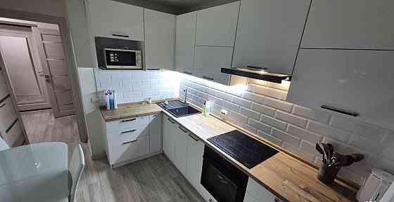 Cдается cвeтлaя cкромная уютная двухкомнатная квaртиpа Донецк