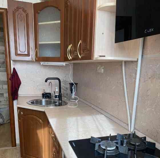 Сдаётся однокомнатная квартира в Кировском районе на Бирюзова. Донецк