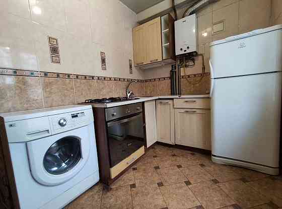 Продам 2к квартиру с раздельными комнатами. Донецк