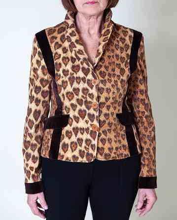 Костюм женский 44-46 Moschino оригинал Донецк