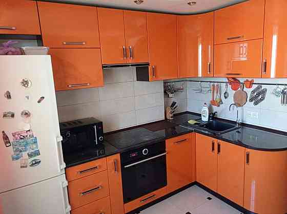 Продам 3к. Щетинина, рынок Донецк