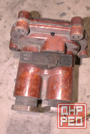 Кнопки двух и трех постовые. Макеевка - изображение 3