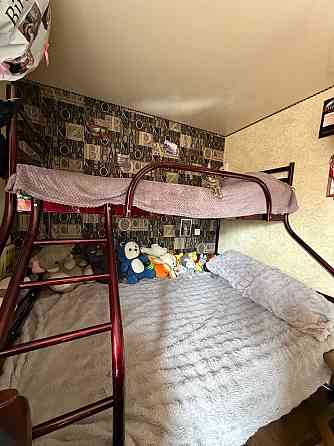 Продам двухъярусную кровать Донецк