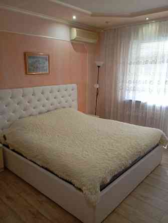 Продам 4х.комнатную квартиру на Широком Донецк