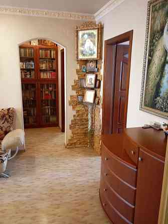 Продам 4х.комнатную квартиру на Широком Донецк