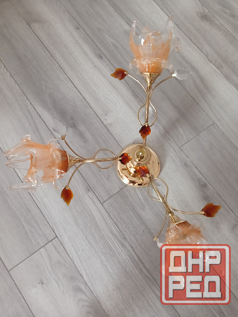 Продам люстру трехрожовую в идеальном состоянии ! Донецк - изображение 1