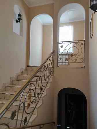 Сдам частный дом посуточно для отдыха с сауной, бассейном возле центра. Ворошиловский район Донецк