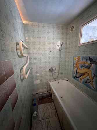 Продам двухкомнатную квартиру в центре Харцызск