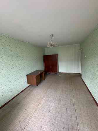 Продам двухкомнатную квартиру в центре Харцызск