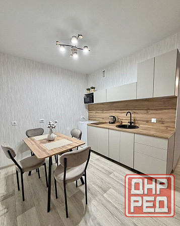 Сдается двухкомнатная квартира в самом сердце города - Ворошиловский район, ориентир Атлетик Донецк - изображение 1