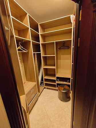 Продается 3 комнатная квартира в Замковом Донецк