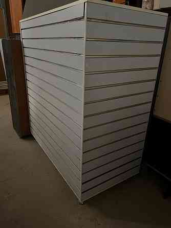 Тумба остров для выставки товара Донецк