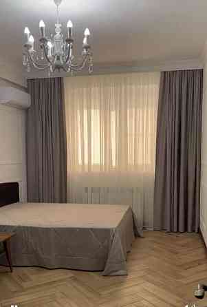 Сдаю однокомнатную квартиру 50 м² этаж 4/9. город Донецк, Будённовский район, ул. Независимости Донецк