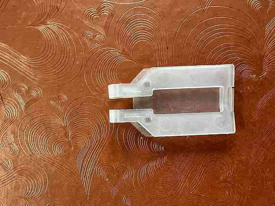 Ценникодержатель на крючок откидной 10шт Донецк