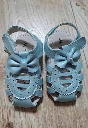 Продам босоножки для девочки м+д Мариуполь