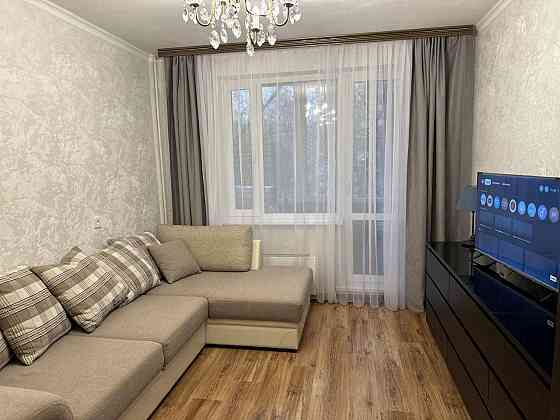 Сдается чистая уютная двухкомнатная квартира с доступностью в 500 метрах от Гастроном Москва, Вороши Донецк