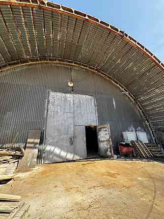 Продается база в районе фабрики игрушек! Подходит под производство! Донецк