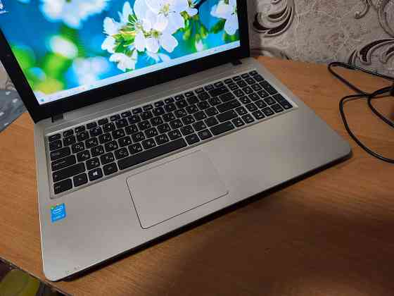 Ноутбук Asus VivoBook X540LA Донецк