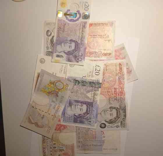 Обменять старые английские фунты в Костроме? Кострома